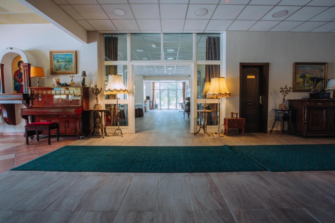 Hotel Filip أوهغيد المظهر الخارجي الصورة